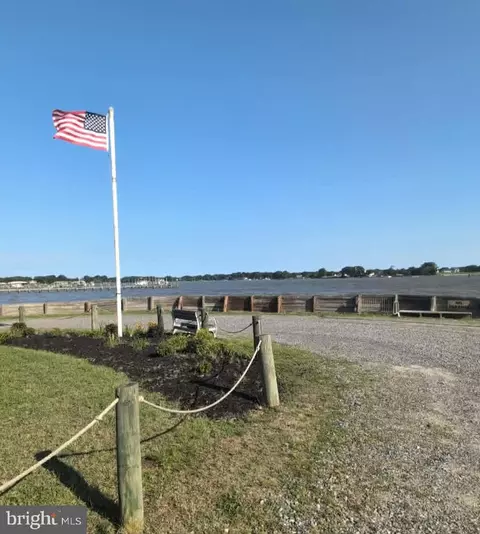 View/Area - 155 Pearson Dr, Colonial Beach, VA 22443 photo 13 of 14