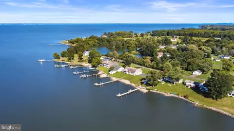 View/Area - 155 Pearson Dr, Colonial Beach, VA 22443 photo 8 of 14