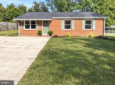 40 Lea Rd, Colonial Beach, VA 22443
