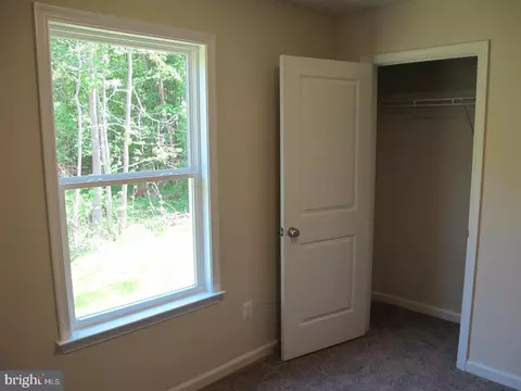 Bedroom - 151 Loretta Dr, Colonial Beach, VA 22443 photo 7 of 8
