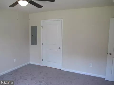Bedroom - 151 Loretta Dr, Colonial Beach, VA 22443 photo 5 of 8