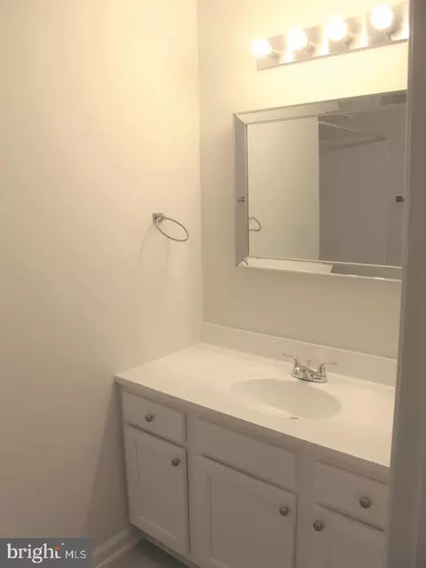 Bath - 151 Loretta Dr, Colonial Beach, VA 22443 photo 1 of 3