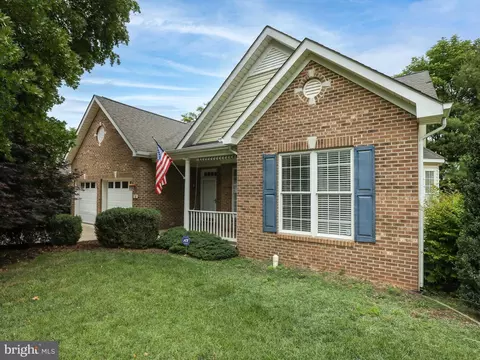 718 Sterling Dr, Winchester, VA 22601