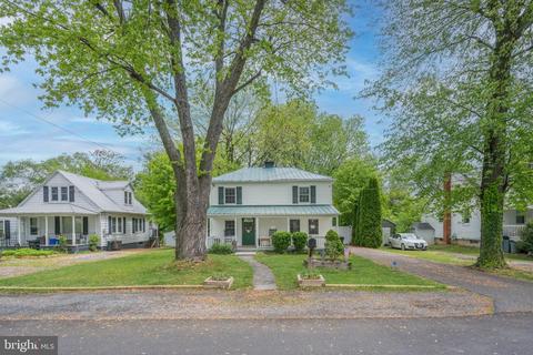 136 Myrtle Ave, Winchester, VA 22601