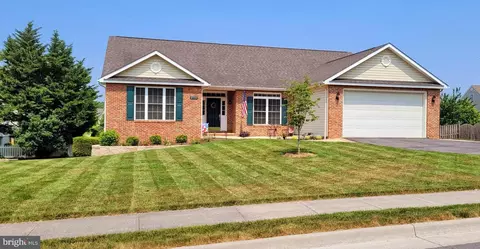 2713 Middle Rd, Winchester, VA 22601