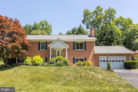 1210 Caroline St, Winchester, VA 22601