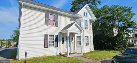 401 Apt 1-4 Highland Ave, Winchester, VA 22601