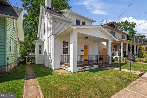 375 E Piccadilly St, Winchester, VA 22601 photo 1