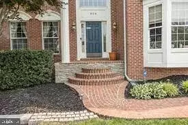 954 Wayne Dr, Winchester, VA 22601