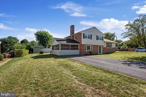 430 Wentworth Dr, Winchester, VA 22601