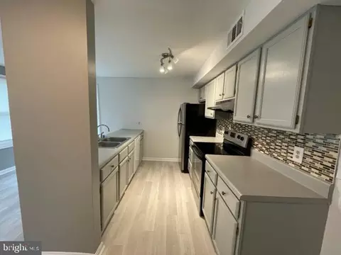 915 E Cork St, Winchester, VA 22601 photo 16