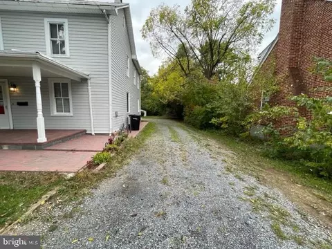 915 E Cork St, Winchester, VA 22601 photo 4