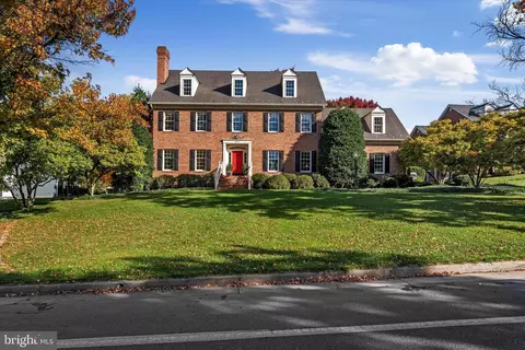 1040 Breckinridge Ln, Winchester, VA 22601
