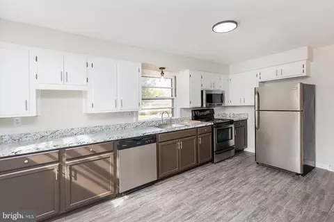 550 Gray Ave, Winchester, VA 22601 photo 4
