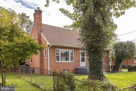 550 Gray Ave, Winchester, VA 22601 photo 3