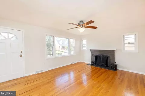550 Gray Ave, Winchester, VA 22601 photo 9