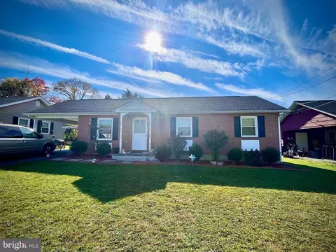 117 Summit Ave, Winchester, VA 22601
