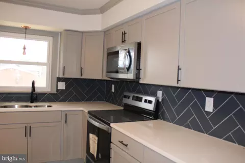 812 Kinzel Dr, Winchester, VA 22601 photo 3