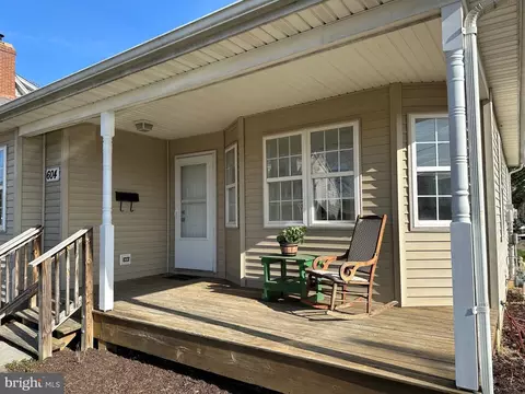 604 Watson Ave, Winchester, VA 22601 photo 2