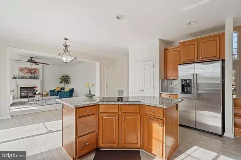 Kitchen - 942 Wayne Dr, Winchester, VA 22601 photo 3 of 5