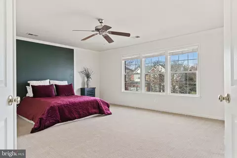 Bedroom - 942 Wayne Dr, Winchester, VA 22601 photo 2 of 3
