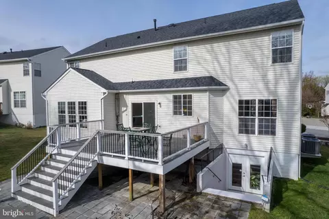 Exterior - 942 Wayne Dr, Winchester, VA 22601 photo 3 of 4