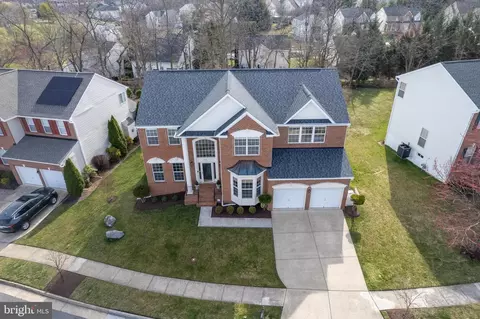 Exterior - 942 Wayne Dr, Winchester, VA 22601 photo 2 of 4