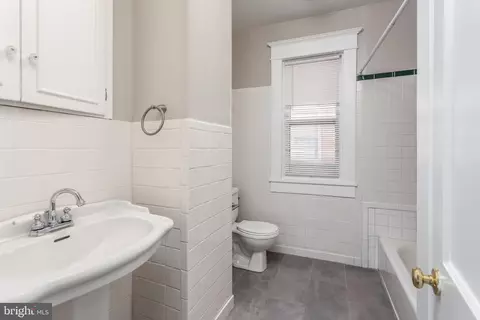 Bath - 444 N Braddock St, Winchester, VA 22601 photo 3 of 3