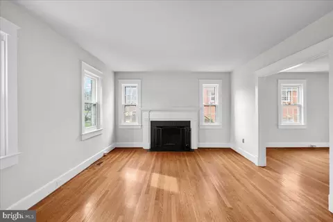 Living - 308 Miller St, Winchester, VA 22601 photo 1 of 1