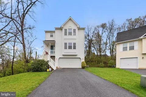 Exterior - 2316 Tower Ave, Winchester, VA 22601 photo 4 of 20