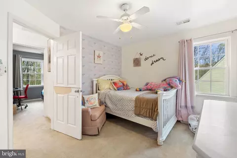 Bedroom - 2316 Tower Ave, Winchester, VA 22601 photo 14 of 17