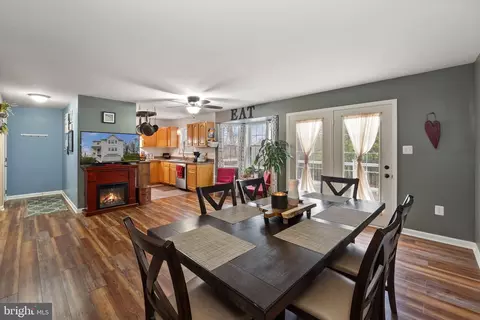 Dining - 2316 Tower Ave, Winchester, VA 22601 photo 4 of 4
