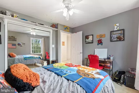 Bedroom - 2316 Tower Ave, Winchester, VA 22601 photo 11 of 17