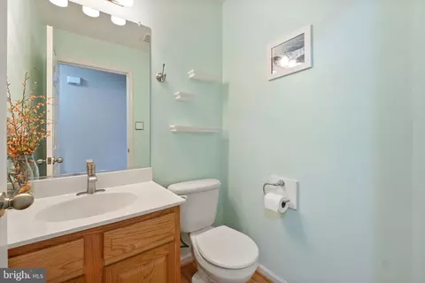 Bath - 2316 Tower Ave, Winchester, VA 22601 photo 1 of 6