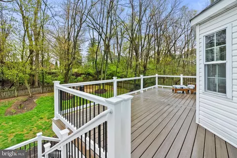 Exterior - 2316 Tower Ave, Winchester, VA 22601 photo 13 of 20