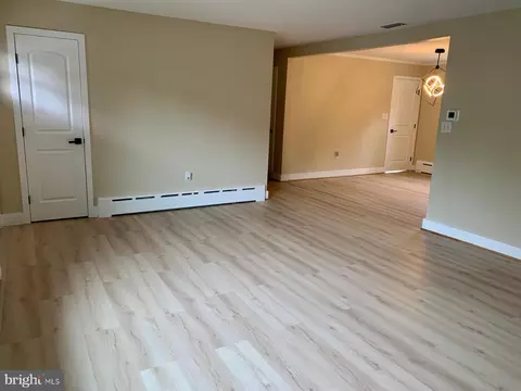 Living - 301 Bellview Ave, Winchester, VA 22601 photo 1 of 2