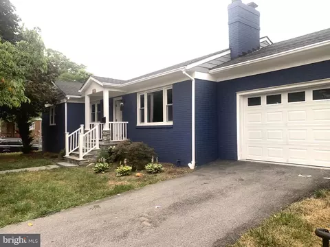 Exterior - 301 Bellview Ave, Winchester, VA 22601 photo 2 of 4