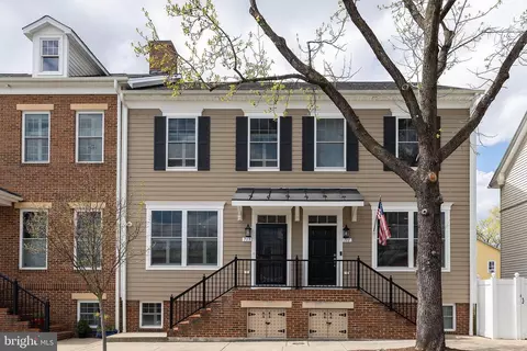 713 S Braddock St, Winchester, VA 22601