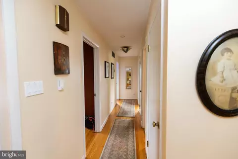 Entry Way - 516 Barr Ave, Winchester, VA 22601 photo 5 of 5