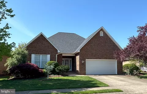 819 Buckner Dr, Winchester, VA 22601