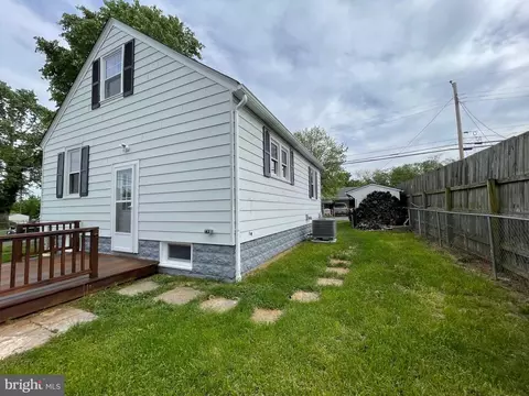 377 Pine St, Winchester, VA 22601 photo 5