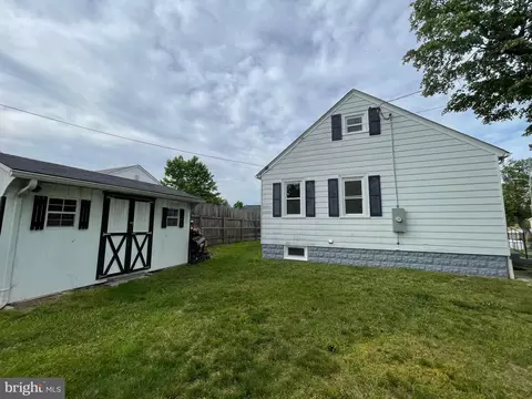 377 Pine St, Winchester, VA 22601 photo 4
