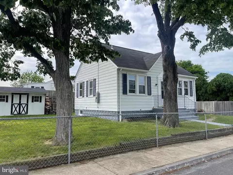 377 Pine St, Winchester, VA 22601 photo 3