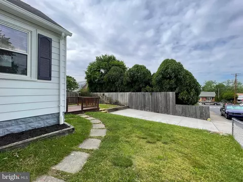 377 Pine St, Winchester, VA 22601 photo 6