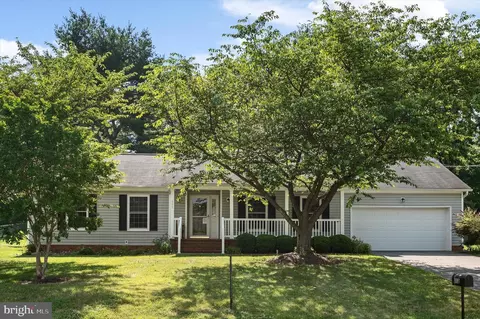 512 Lanny Dr, Winchester, VA 22601