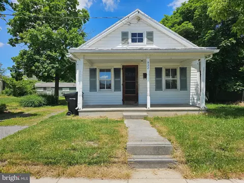 928 Franklin St, Winchester, VA 22601