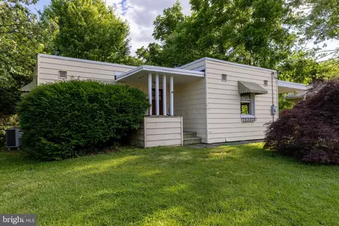 955 Orchard Ave, Winchester, VA 22601
