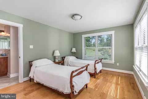 Bedroom - 1321 Vanceright Cir, Winchester, VA 22601 photo 3 of 5