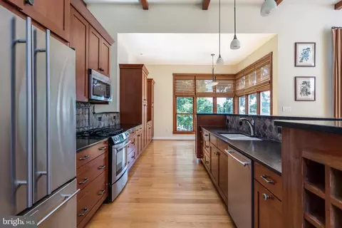 Kitchen - 1321 Vanceright Cir, Winchester, VA 22601 photo 3 of 3