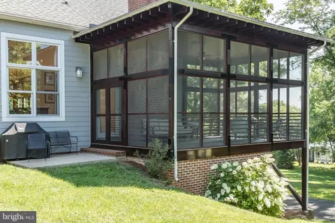 Exterior - 1321 Vanceright Cir, Winchester, VA 22601 photo 10 of 17
